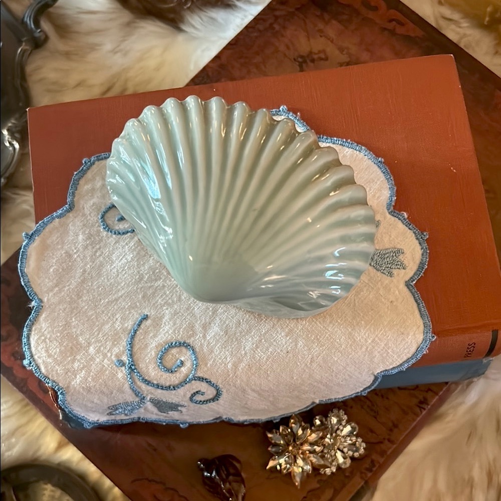 Vintage Celadon Green Shell-Shaped Ceramic Trinket Dish